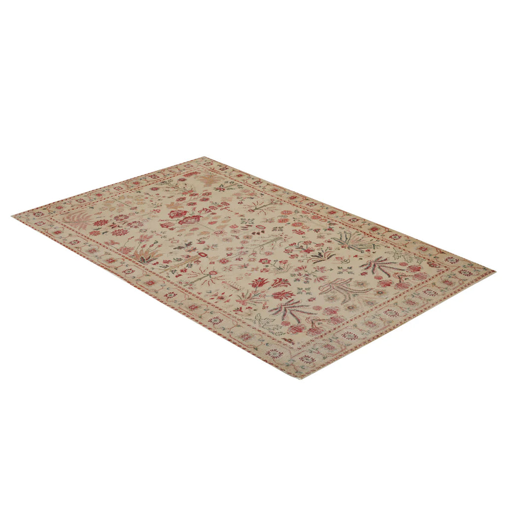 Hand woven wool rug 5'X8'